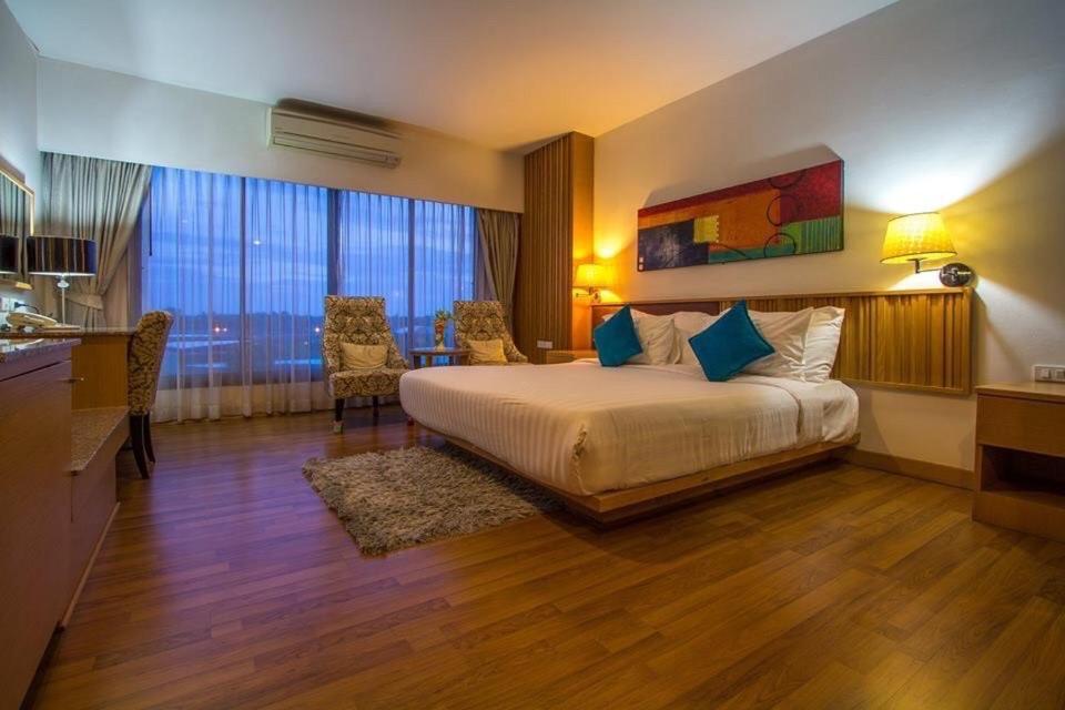 Mamaison Hotel Buri Ram Zewnętrze zdjęcie